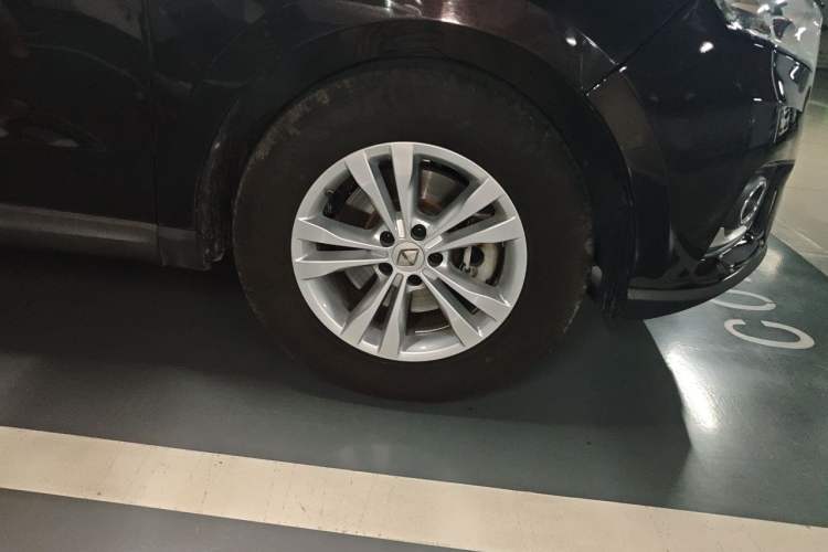 Used BORGWARD BX7 2016 28T 2WD Elite Edition 5-seater Right Front Wheel Hub