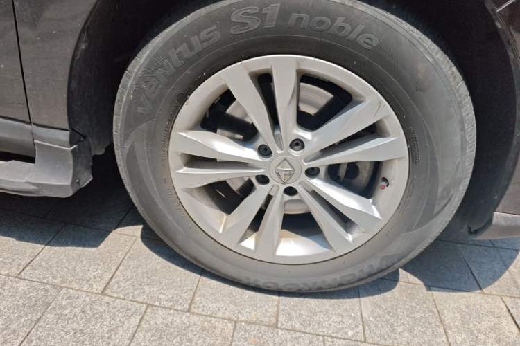 Used BORGWARD BX7 2016 28T 2WD Elite Edition 5-seater Right Front Wheel Hub