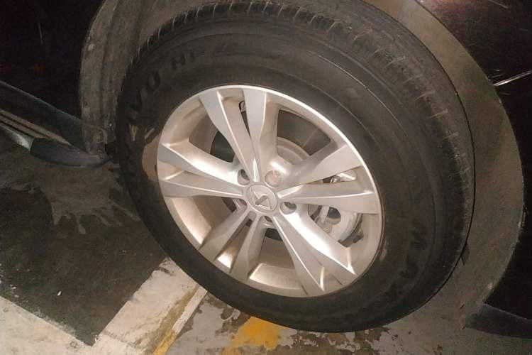 Used BORGWARD BX7 2016 28T 2WD Elite Edition 5-seater Right Front Wheel Hub