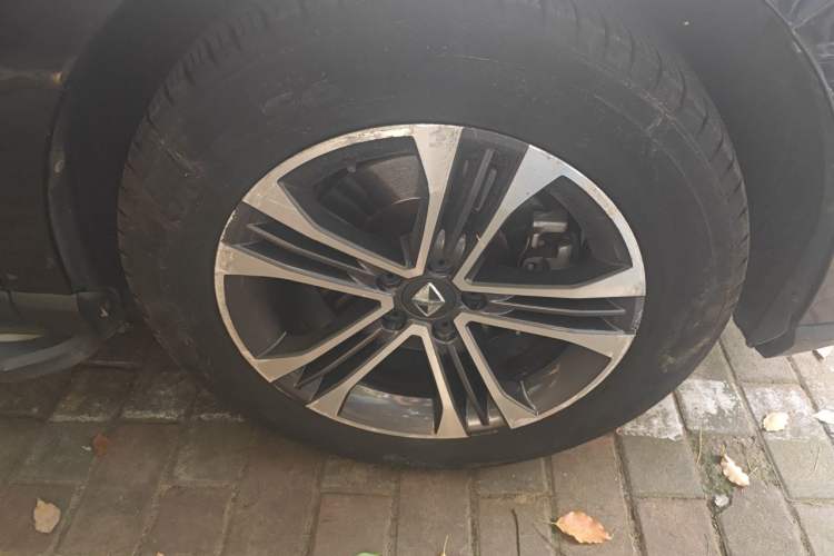 Used BORGWARD BX7 2016 28T Four-Wheel Drive Flagship Version 5 Seats Right Front Wheel Hub