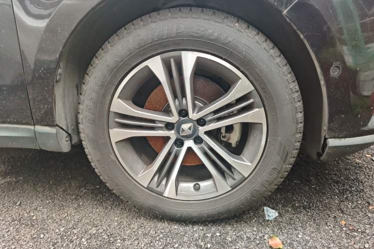 Used BORGWARD BX7 2016 28T Four-Wheel Drive Flagship Version 5 Seats Right Front Wheel Hub