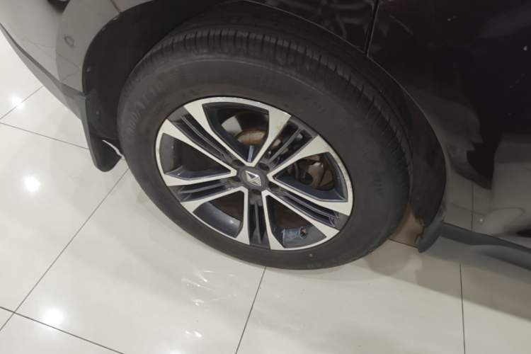 Used BORGWARD BX7 2016 28T Four-wheel Drive Luxury Edition 5 Seats Right Rear Wheel Hub