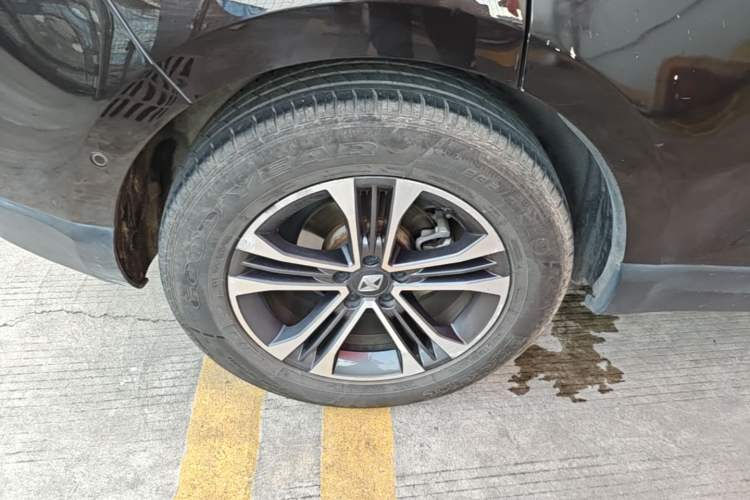 Used BORGWARD BX7 2016 28T Four-Wheel Drive Flagship Version 5 Seats Right Rear Wheel Hub