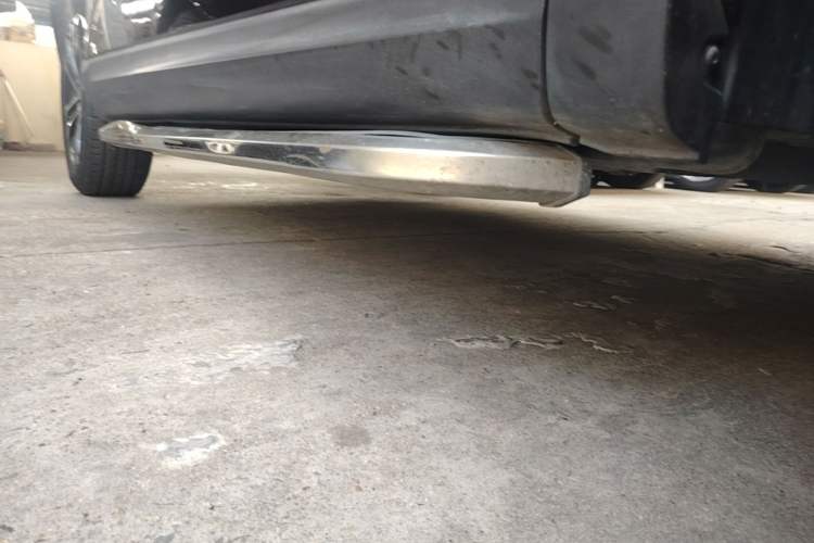 Used BORGWARD BX7 2016 28T Four-wheel Drive Flagship Version 7 Seats Right Side Sill