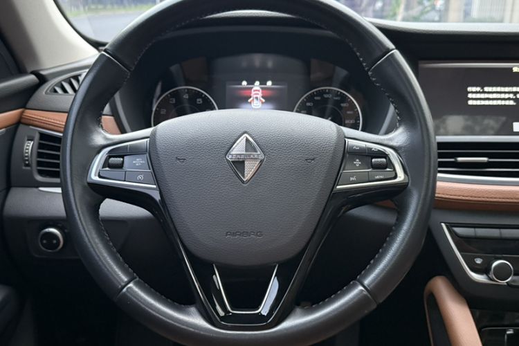 Used BORGWARD BX7 2016 28T 2WD Elite Edition 5-seater Steering Wheel