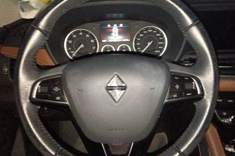 Used BORGWARD BX7 2016 28T Four-wheel Drive Flagship Version 7 Seats Steering Wheel