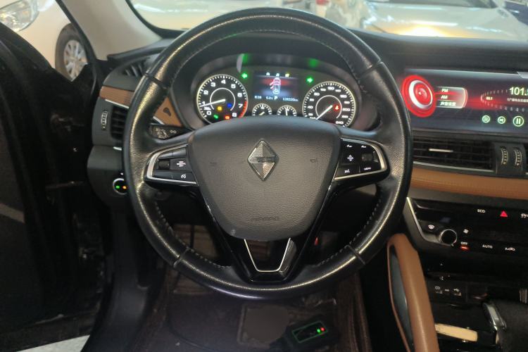 Used BORGWARD BX7 2016 28T 2WD Elite Edition 5-seater Steering Wheel