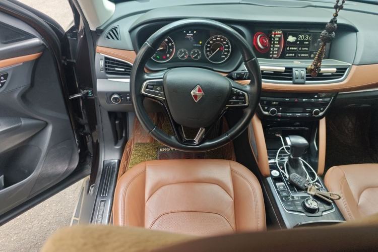 Used BORGWARD BX7 2016 28T Two-Wheel Drive Luxury Version 5 Seats Steering Wheel