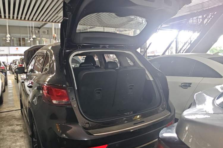 Used BORGWARD BX7 2016 28T 2WD Luxury Edition 7-seater Trunk