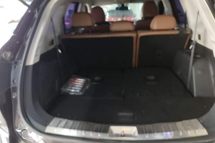 Used BORGWARD BX7 2016 28T Four-wheel Drive Luxury Version 7 Seats Trunk