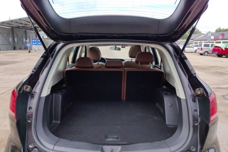 Used BORGWARD BX7 2016 28T 2WD Elite Edition 5-seater Trunk