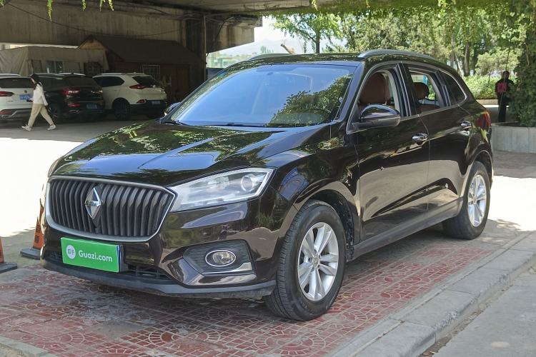 BORGWARD BX7 2016