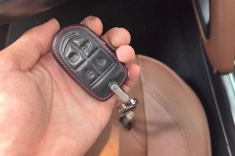 Used BORGWARD BX7 2016 28T Four-wheel Drive Luxury Edition 5 Seats Vehicle Key