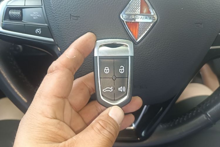 Used BORGWARD BX7 2016 28T 2WD Elite Edition 5-seater Vehicle Key