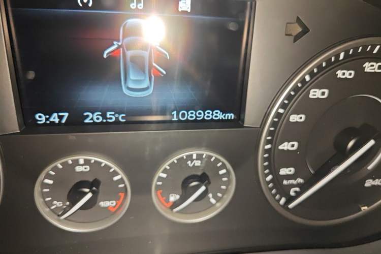 Used BORGWARD BX7 2016 28T Two-Wheel Drive Luxury Version 5 Seats Odometer Close Up