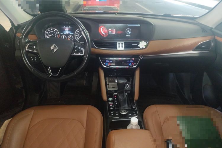 Used BORGWARD BX7 2016 28T Four-Wheel Drive Flagship Version 5 Seats Center Console