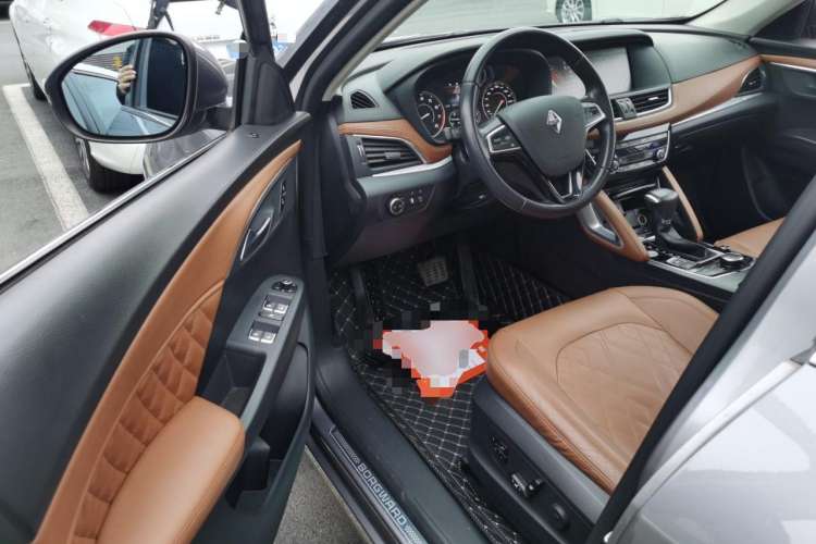 Used BORGWARD BX7 2016 28T Four-Wheel Drive Flagship Version 5 Seats Driver Seat