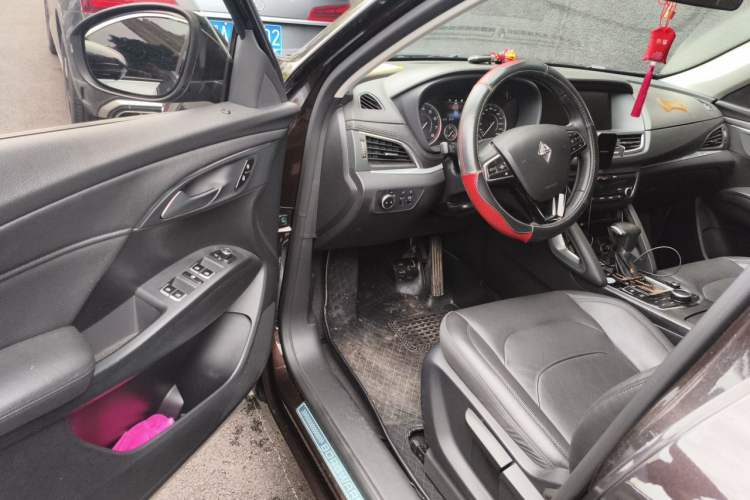 Used BORGWARD BX7 2016 28T 2WD Elite Edition 5-seater Driver Seat