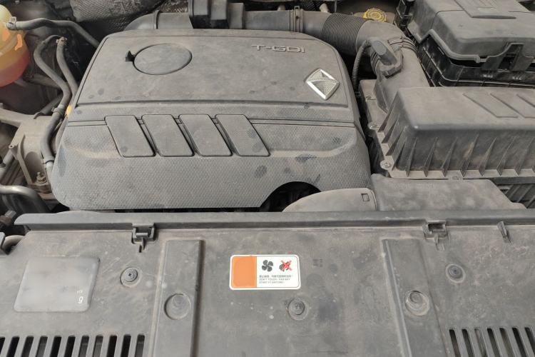 Used BORGWARD BX7 2016 28T Two-Wheel Drive Luxury Version 5 Seats Engine Bay