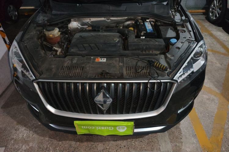 Used BORGWARD BX7 2016 28T Two-Wheel Drive Luxury Version 5 Seats Engine Bay