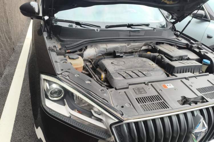 Used BORGWARD BX7 2016 28T 2WD Elite Edition 5-seater Engine Bay Right