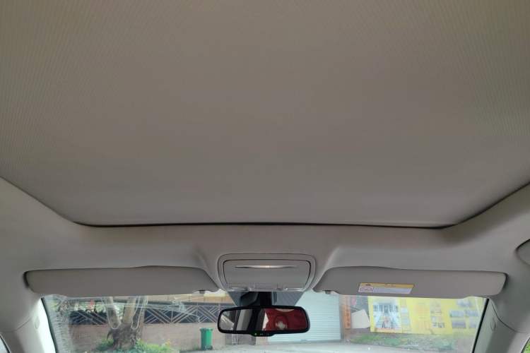 Used BORGWARD BX7 2016 28T Two-Wheel Drive Luxury Version 5 Seats Headliner