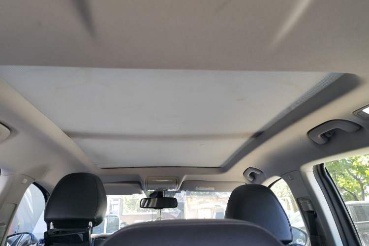 Used BORGWARD BX7 2016 28T Two-Wheel Drive Luxury Version 5 Seats Headliner