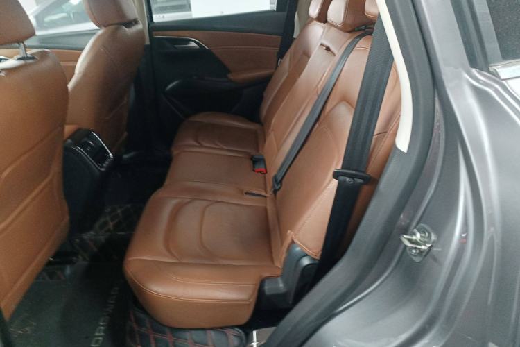 Used BORGWARD BX7 2016 28T Four-wheel Drive Luxury Version 7 Seats Interior 4