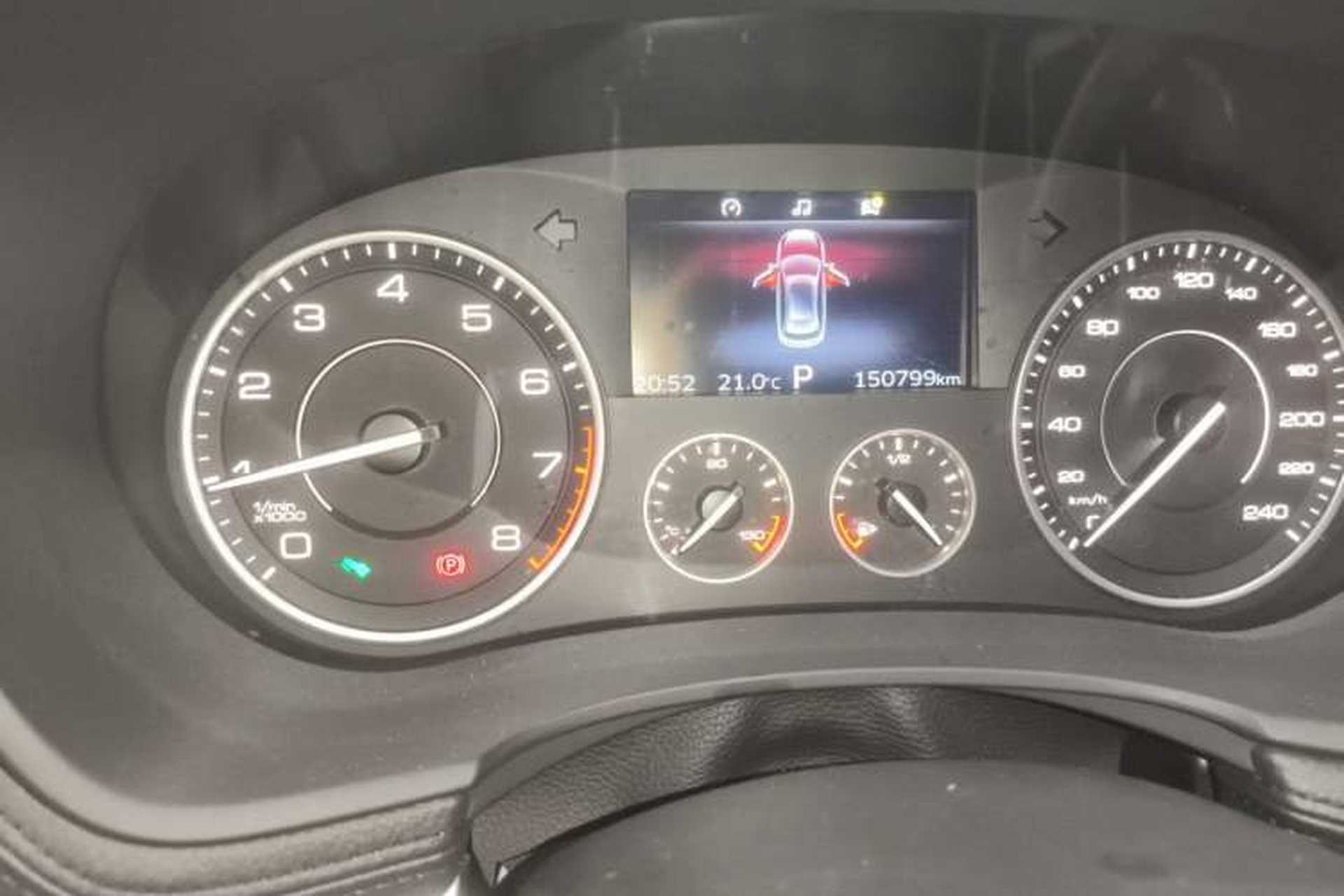 Used BORGWARD BX7 2016 28T Two-Wheel Drive Luxury Version 5 Seats Odometer Close Up