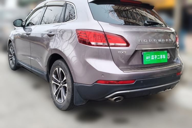 Used BORGWARD BX7 2016 28T Two-Wheel Drive Luxury Version 5 Seats Rear Left 45 Deg