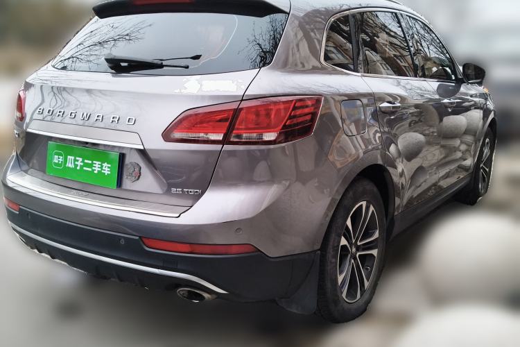 Used BORGWARD BX7 2016 28T Two-Wheel Drive Luxury Version 5 Seats Rear Right 45 Deg