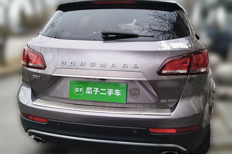 Used BORGWARD BX7 2016 28T Two-Wheel Drive Luxury Version 5 Seats Rear