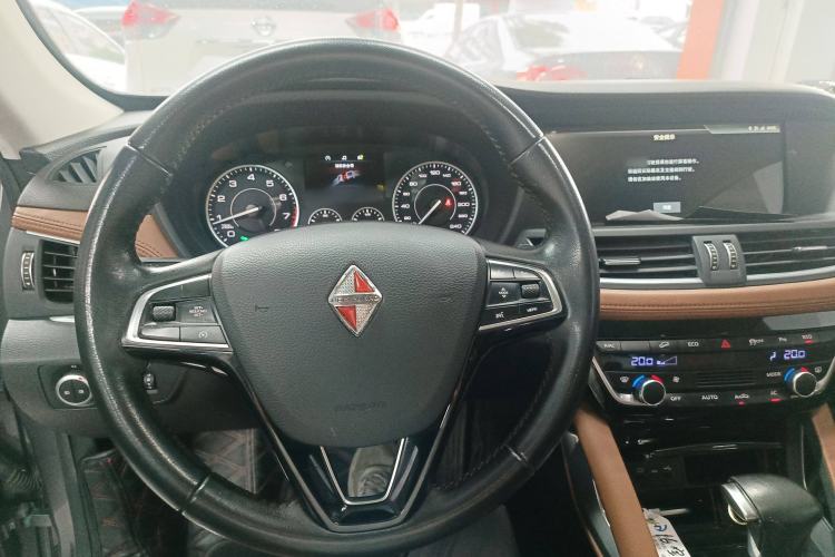Used BORGWARD BX7 2016 28T Four-wheel Drive Luxury Version 7 Seats Steering Wheel