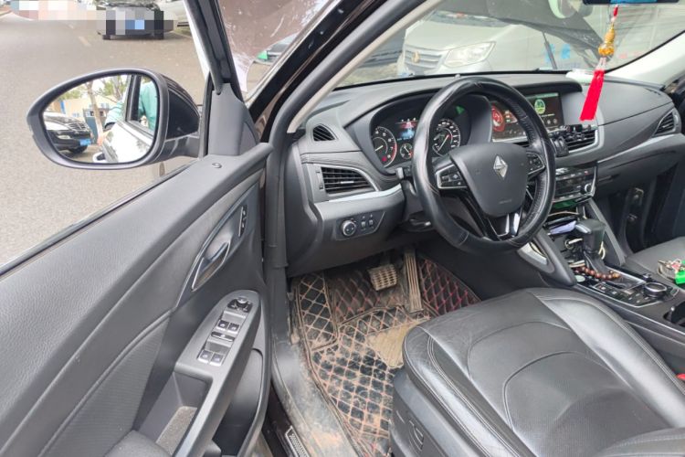 Used BORGWARD BX7 2016 28T Four-wheel Drive Luxury Edition 5 Seats Driver Seat