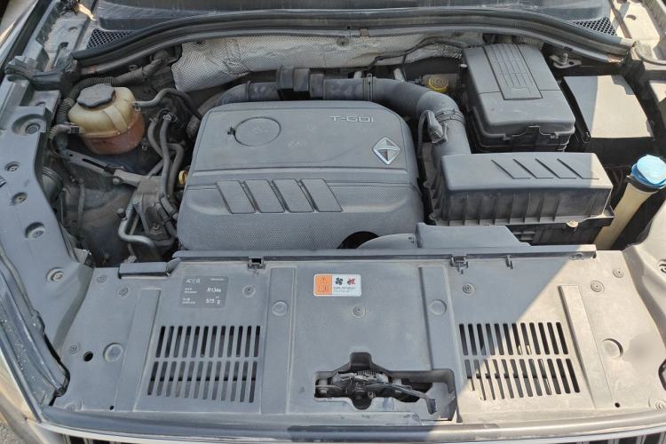 Used BORGWARD BX7 2016 28T 2WD Elite Edition 5-seater Engine Bay