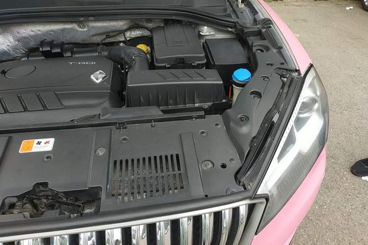 Used BORGWARD BX7 2016 28T 2WD Elite Edition 5-seater Engine Bay Left