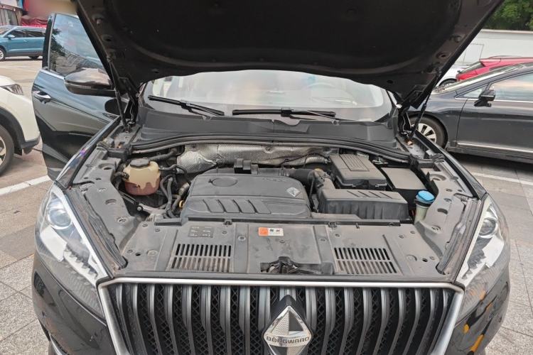 Used BORGWARD BX7 2016 28T Two-Wheel Drive Luxury Version 5 Seats Engine Bay