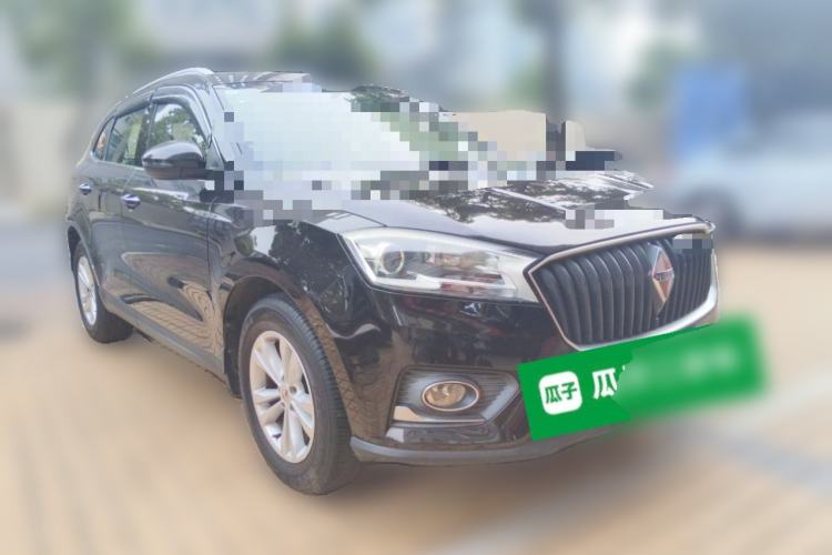 Used BORGWARD BX7 2016 28T 2WD Elite Edition 5-seater Front Right 45 Deg
