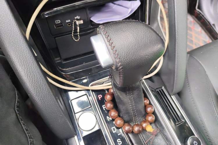 Used BORGWARD BX7 2016 28T Four-wheel Drive Luxury Edition 5 Seats Gear Lever