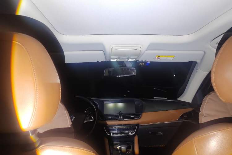 Used BORGWARD BX7 2016 28T Four-Wheel Drive Flagship Version 5 Seats Headliner