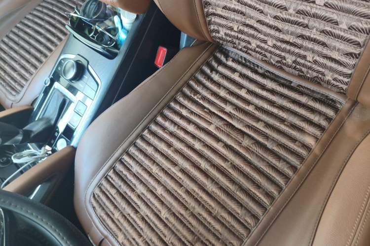 Used BORGWARD BX7 2016 28T Four-wheel Drive Luxury Version 7 Seats Left Front Seat