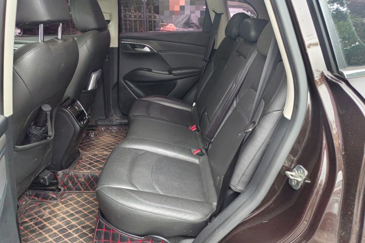 Used BORGWARD BX7 2016 28T Four-wheel Drive Luxury Edition 5 Seats Left Rear Seat