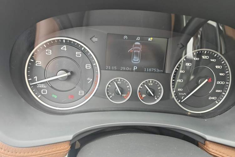 Used BORGWARD BX7 2016 28T Four-wheel Drive Luxury Edition 5 Seats Odometer Close Up