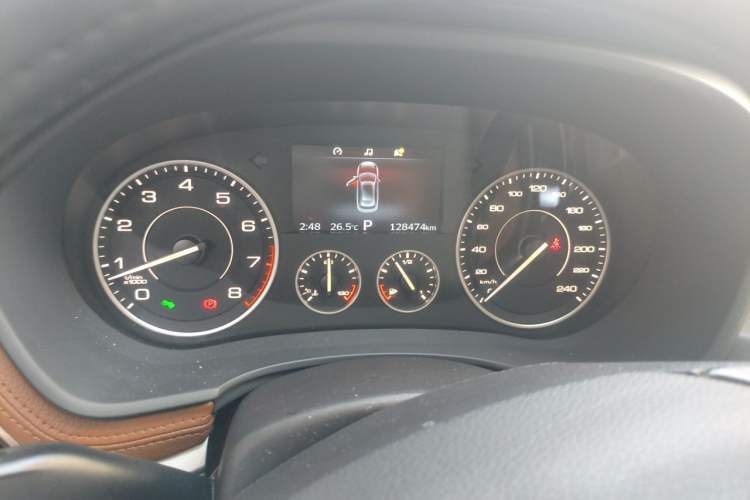 Used BORGWARD BX7 2016 28T Four-wheel Drive Luxury Version 7 Seats Odometer Close Up