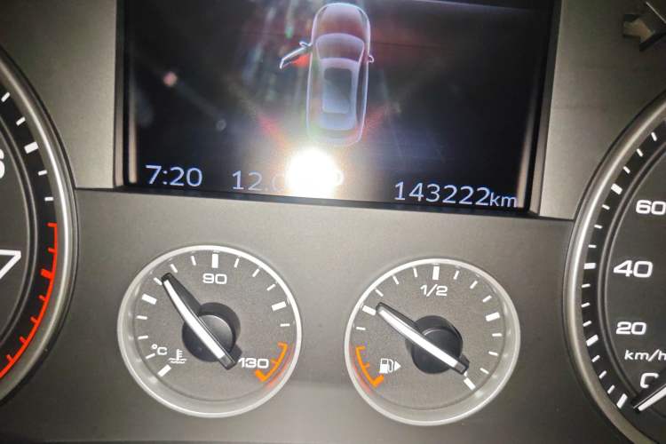 Used BORGWARD BX7 2016 28T Four-wheel Drive Luxury Edition 5 Seats Odometer Close Up