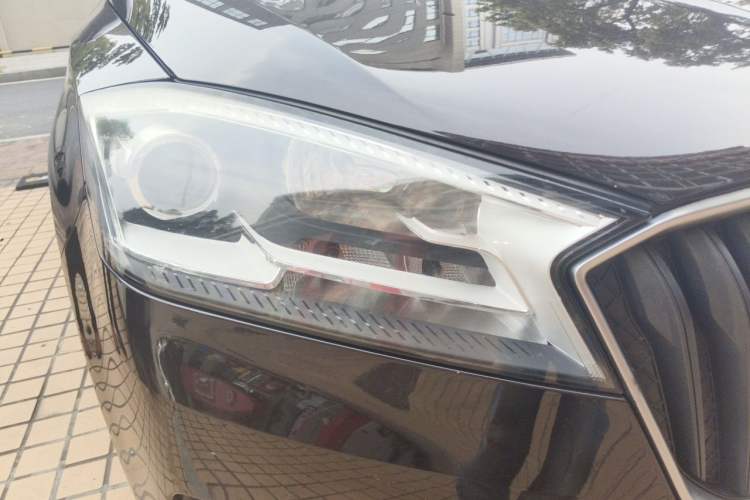 Used BORGWARD BX7 2016 28T 2WD Elite Edition 5-seater Right Front Headlight