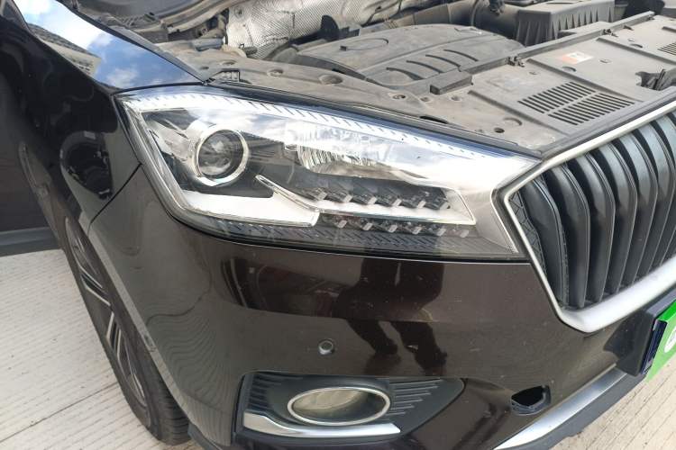 Used BORGWARD BX7 2016 28T 2WD Elite Edition 5-seater Right Front Headlight
