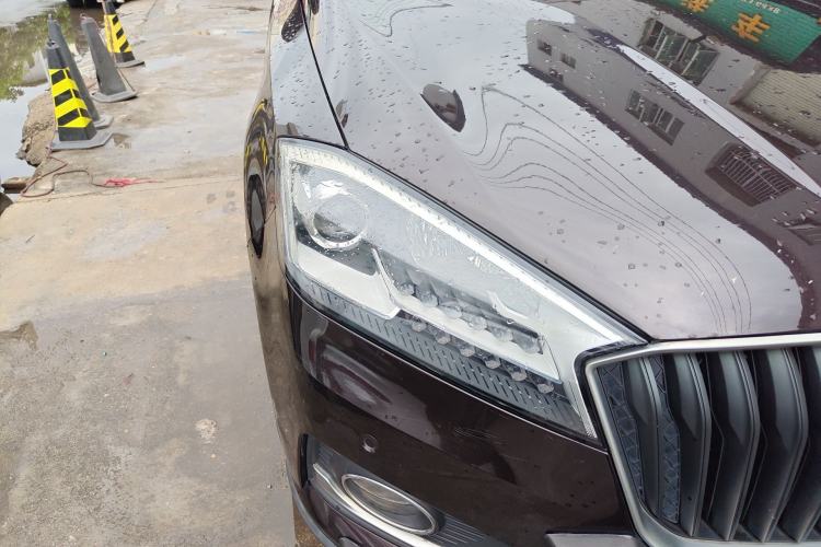 Used BORGWARD BX7 2016 28T Two-Wheel Drive Luxury Version 5 Seats Right Front Headlight