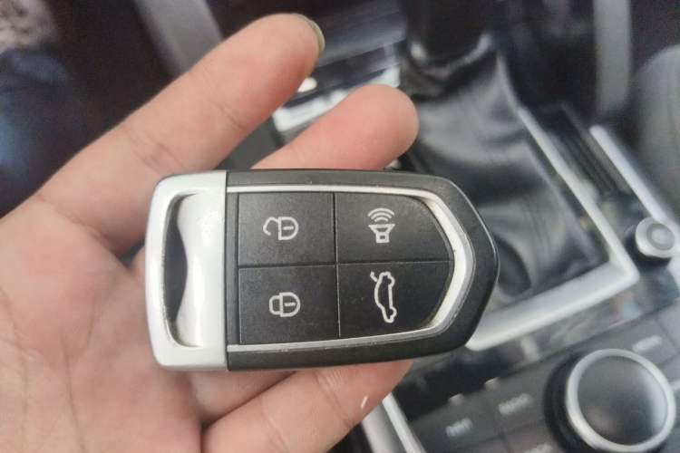 Used BORGWARD BX7 2016 28T 2WD Elite Edition 5-seater Vehicle Key