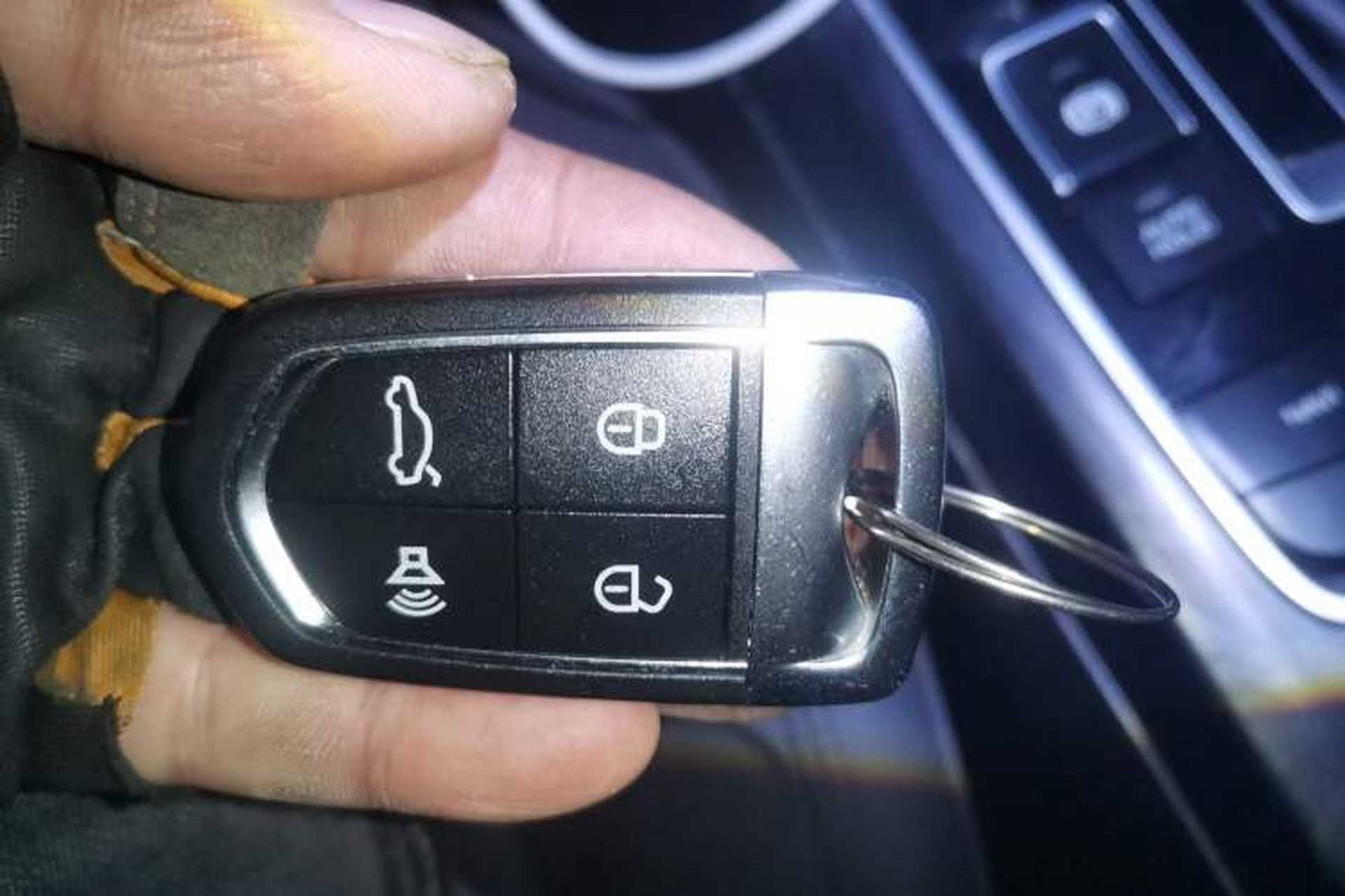 Used BORGWARD BX7 2016 28T Four-Wheel Drive Flagship Version 5 Seats Vehicle Key